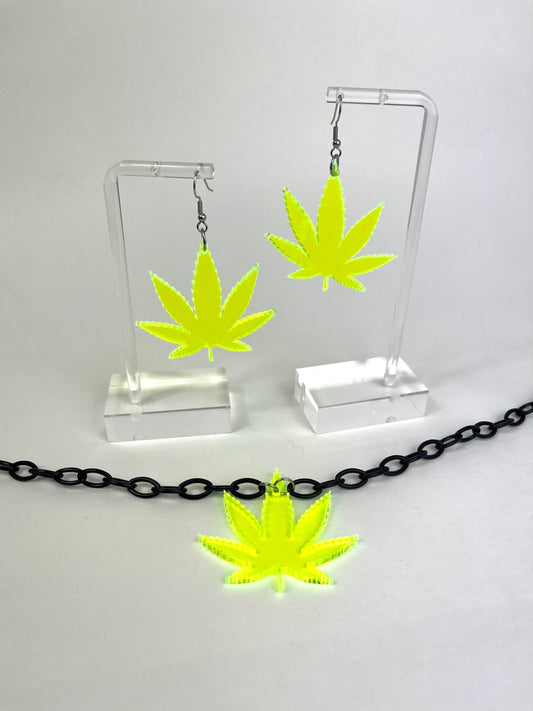 Marijuana Choker